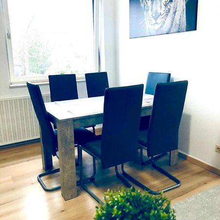 Wohnung Mit Neuem Bad Und Kueche Γκελσενκίρτσεν Εξωτερικό φωτογραφία