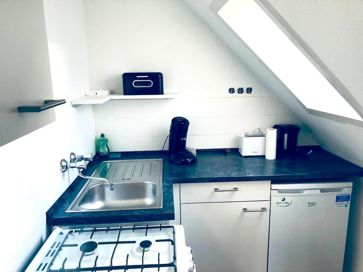 Wohnung Mit Neuem Bad Und Kueche Γκελσενκίρτσεν Εξωτερικό φωτογραφία