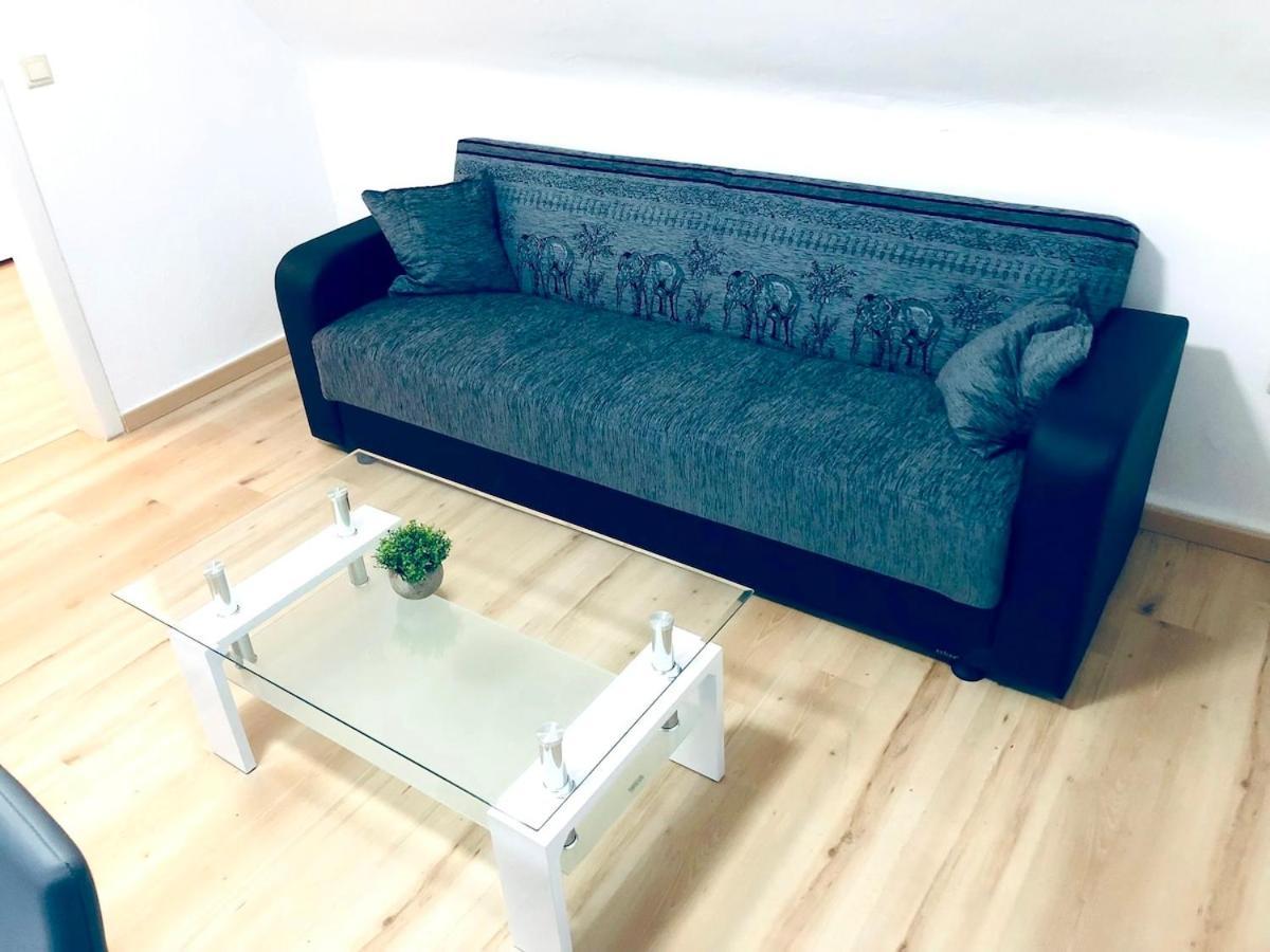 Wohnung Mit Neuem Bad Und Kueche Γκελσενκίρτσεν Εξωτερικό φωτογραφία
