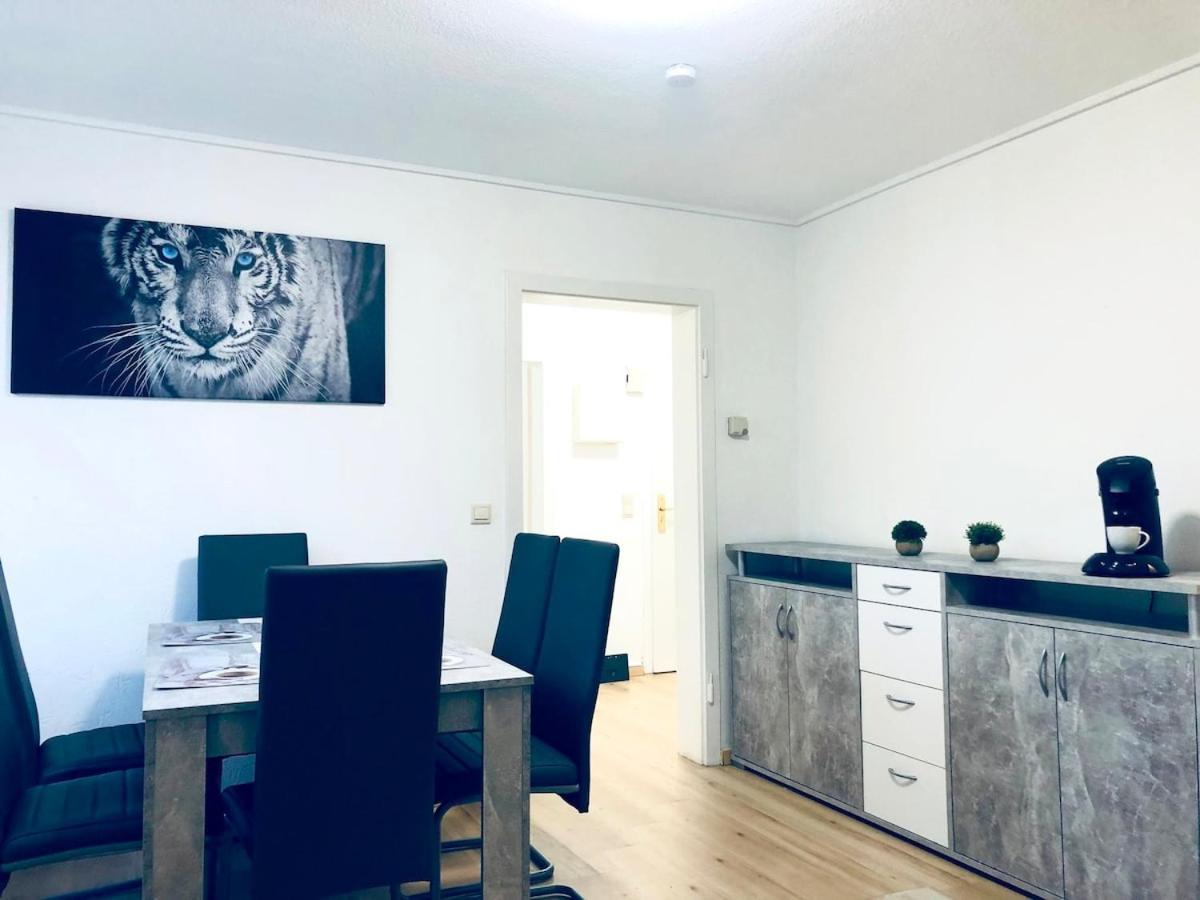 Wohnung Mit Neuem Bad Und Kueche Γκελσενκίρτσεν Εξωτερικό φωτογραφία